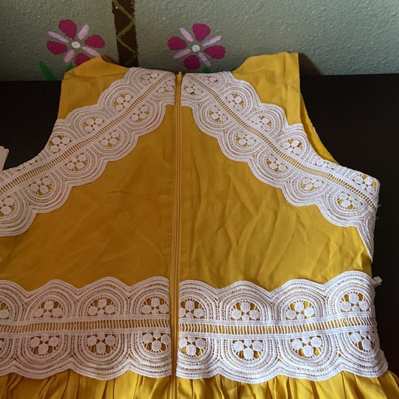 Summer dress - Picture 3 of 5